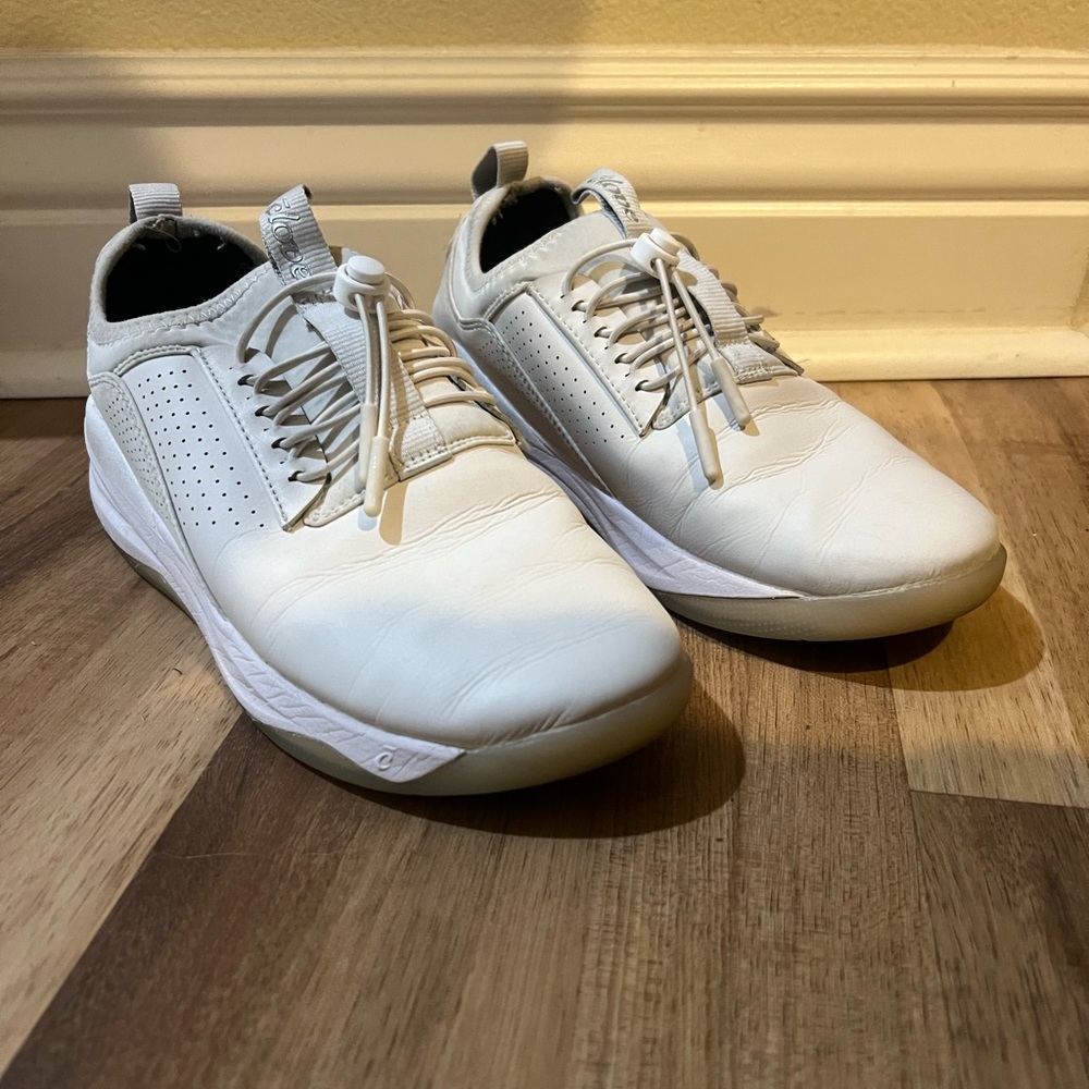 White Size 8 Cloves